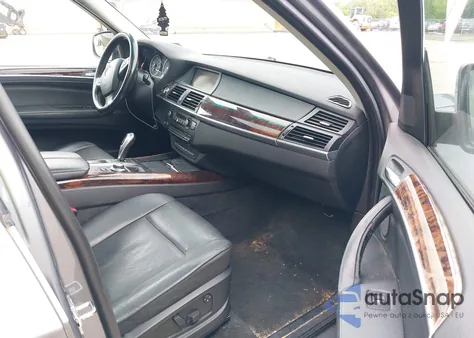 2008 BMW X5 3.0Si z USA, uszkodzony, nr VIN 5UXFE43548L007052